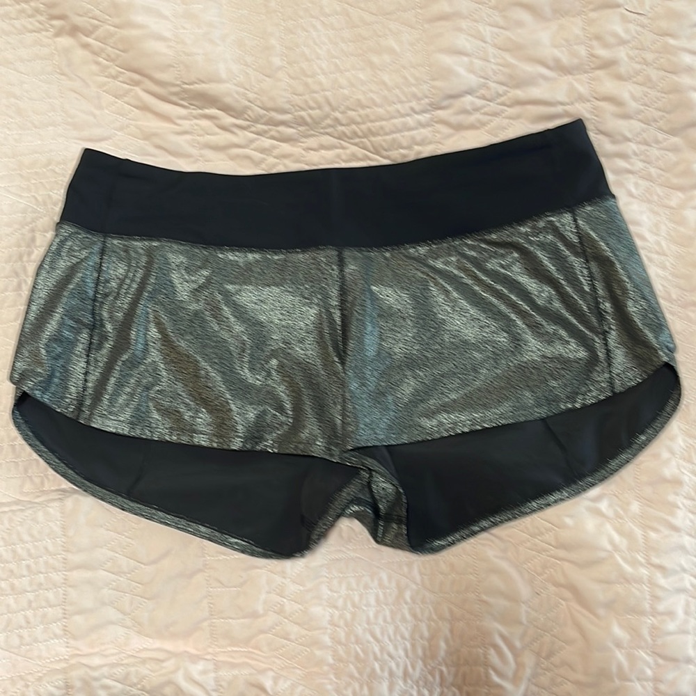 Lululemon metallic speed up short 2.5”